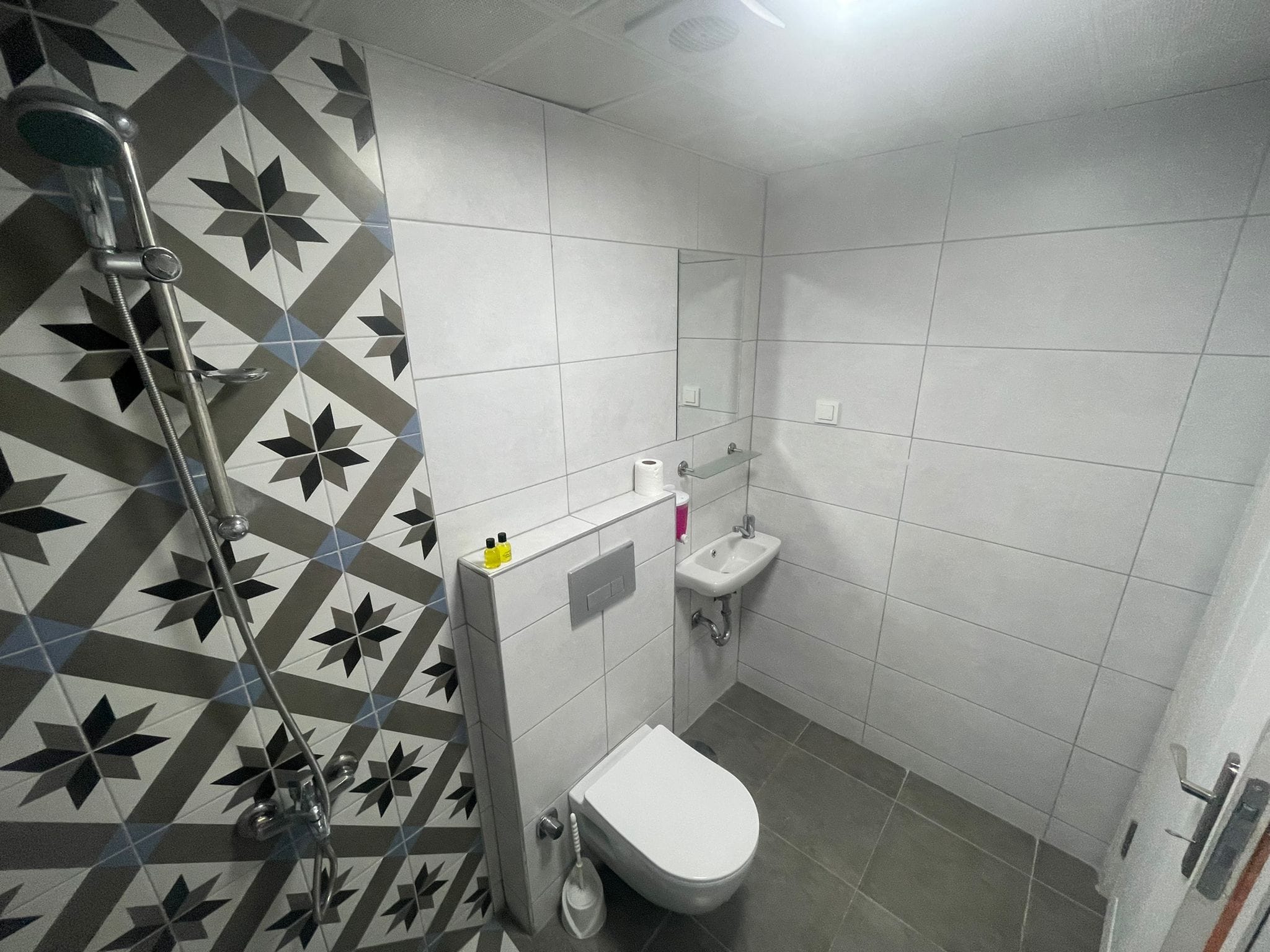 WhatsApp Image 2025-11-10 at 12.16.32